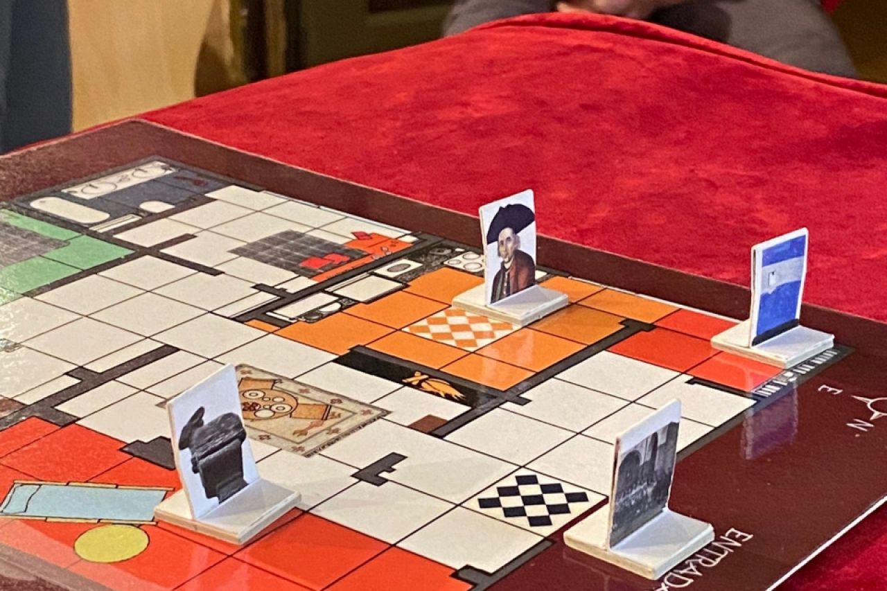 A crime has been committed in Can Trincheria. Who committed it?